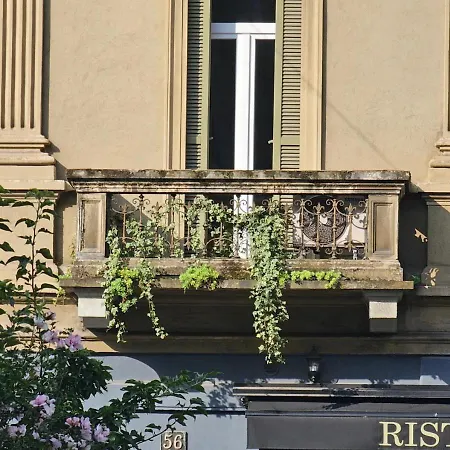 Eanna Scalo Porta Romana Prada 밀라노